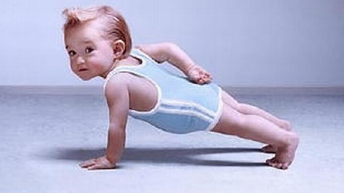 sua o sala de fitness ofera exercitii pentru copiii mici