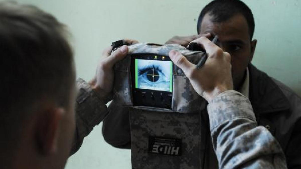 mexicul prima tara care foloseste scanarea irisului pentru cartile de identitate