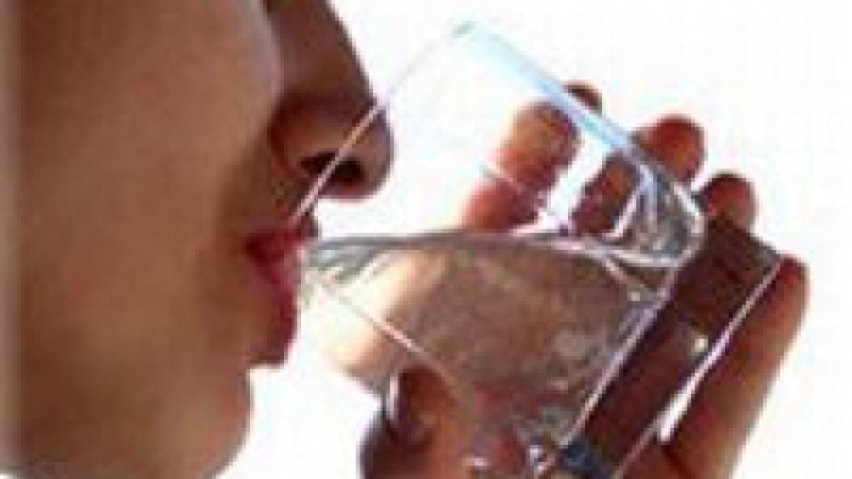 o femeie a reclamat la protectia consumatorului ca nu poate frana dupa ce bea apa de la robinet