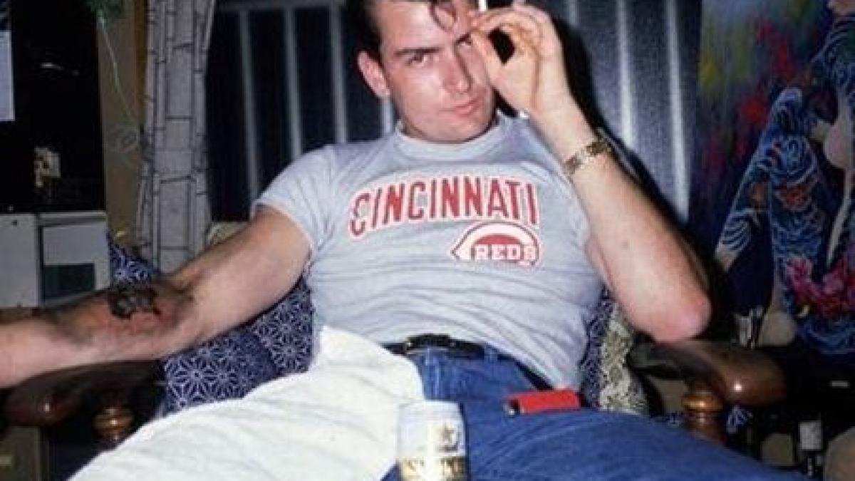 charlie sheen vrea sa faca filme porno