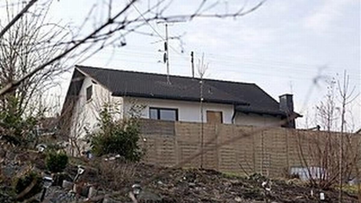 germanii au un fritzl al lor un barbat a recunoscut ca are sapte copii cu fiica vitrega