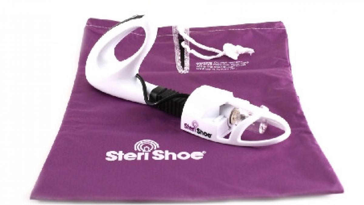 americanii au inventat un gadget care elimina bacteriile din incaltaminte cu raze ultraviolete