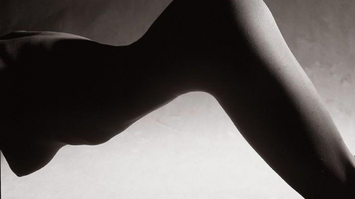 studentii din galati organizeaza o caravana de fotografii nud