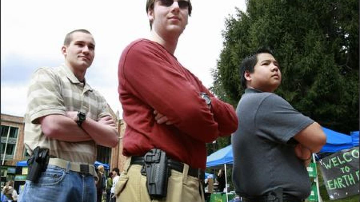 studentii din texas vor avea voie sa umble inarmati prin campus