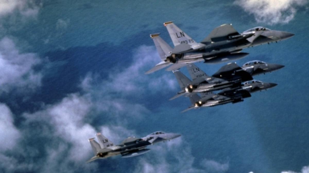 avioane chinezesti pe afise rusesti greseala de imagine inainte de ziua armatei ruse