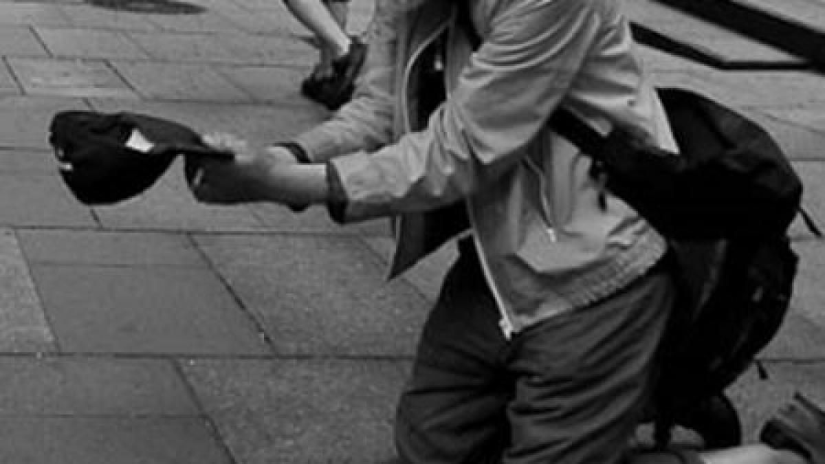 un barbat care mergea cu taxiul la cersit amendat de politisti