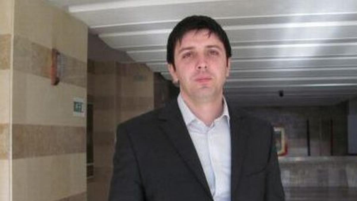 perchezitiile continua seful vamii ploiesti cornel costea retinut pentru 24 de ore