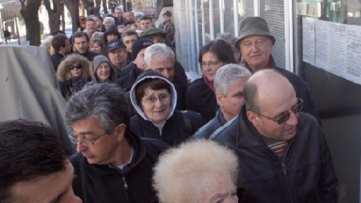 bulgarii atrasi cu brosuri pentru a se declara romani