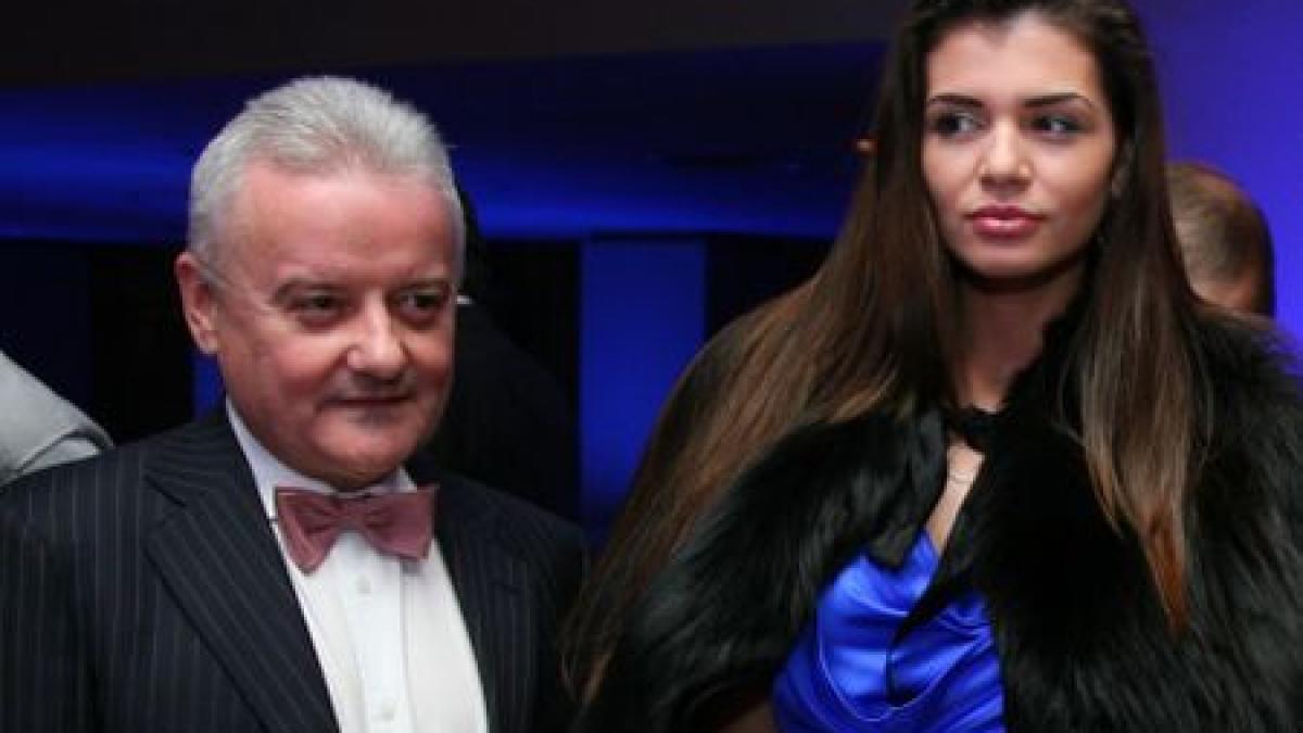 divergentele columbenilor mama monicai isi dorea ceapa si rosii in fata vilei de la izvorani