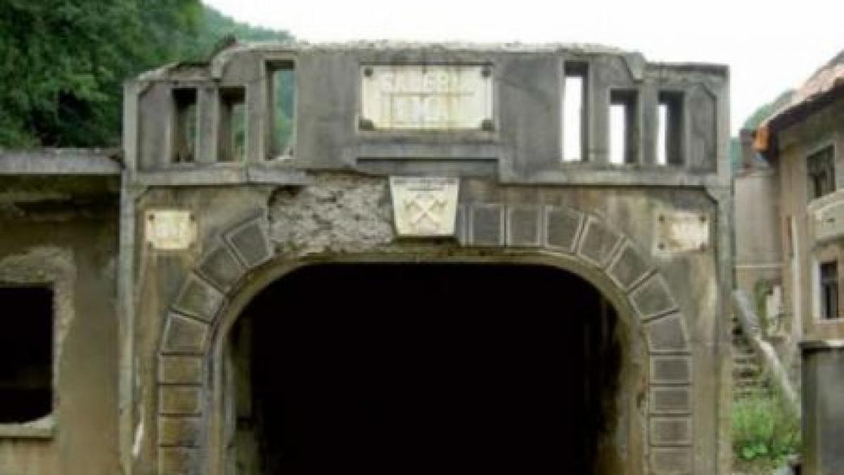 in premiera aur romanesc exploatat de canadieni guvernul se imprumuta de la fmi