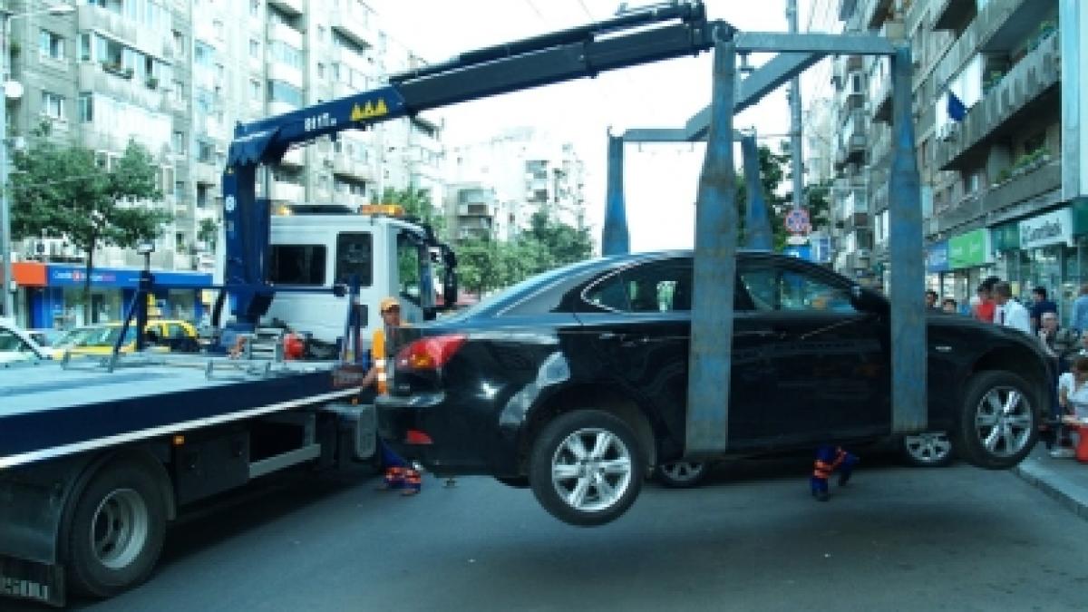 mustrare scrisa pentru politistul care a participat la ridicarea unei masini cu un copil in ea