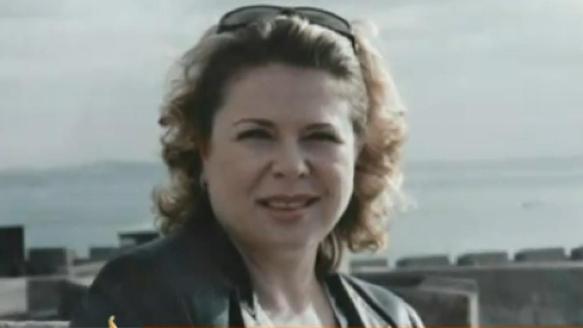 voluptoasa blonda a lui gaddafi s a intors in ucraina