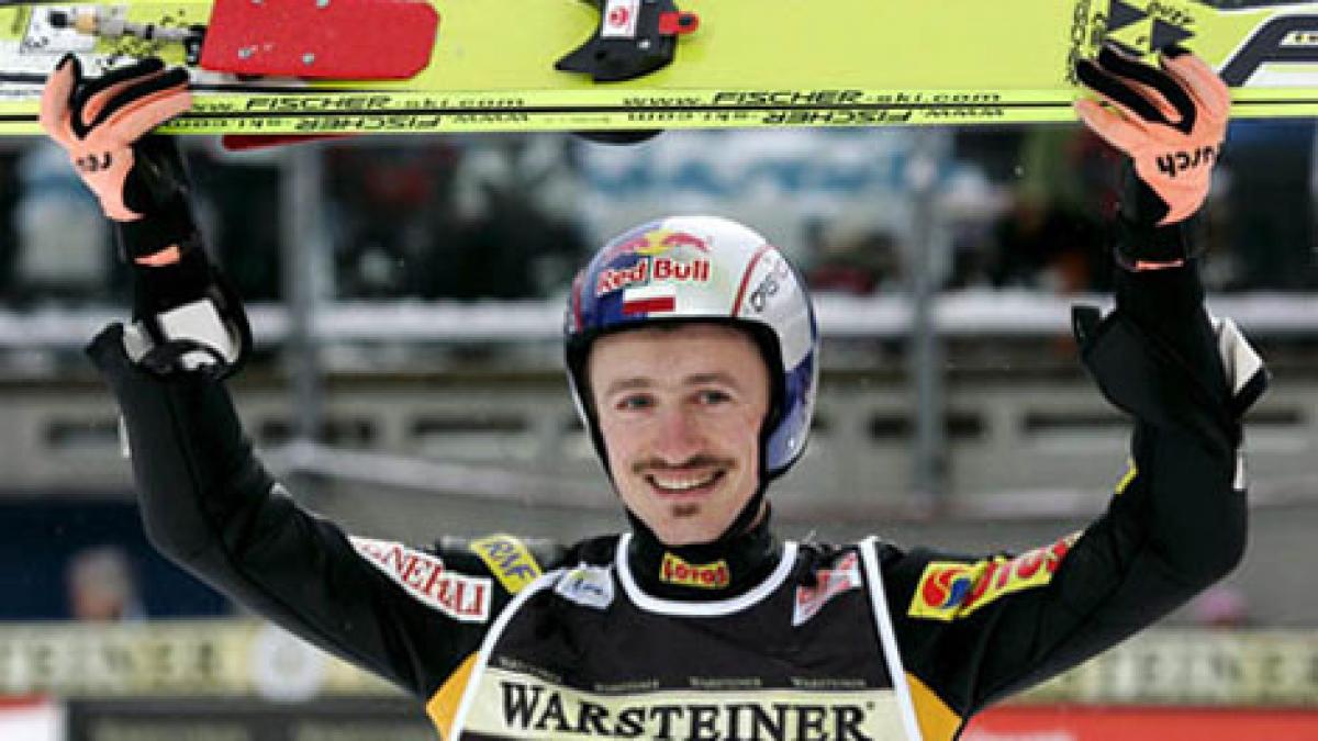 adam malysz a anuntat ca se retrage din activitate