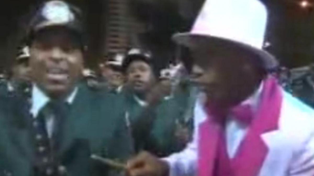 ronaldinho se distreaza de minune la carnavalul de la rio