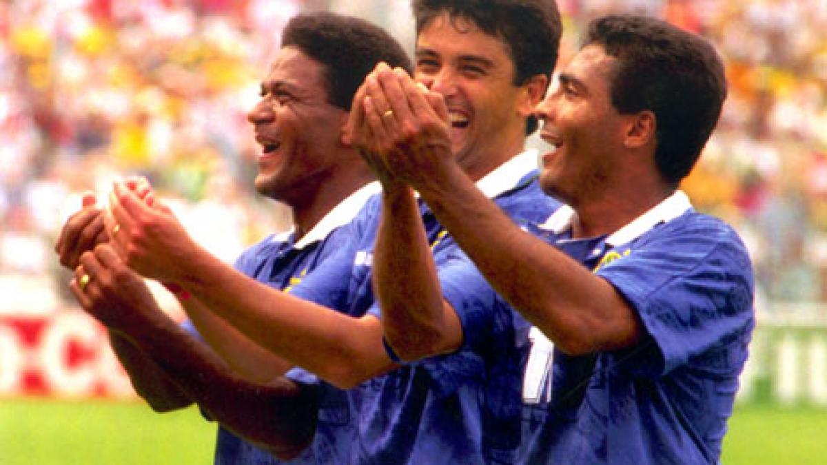 fostele vedete ale braziliei au jucat un meci demonstrativ in cecenia