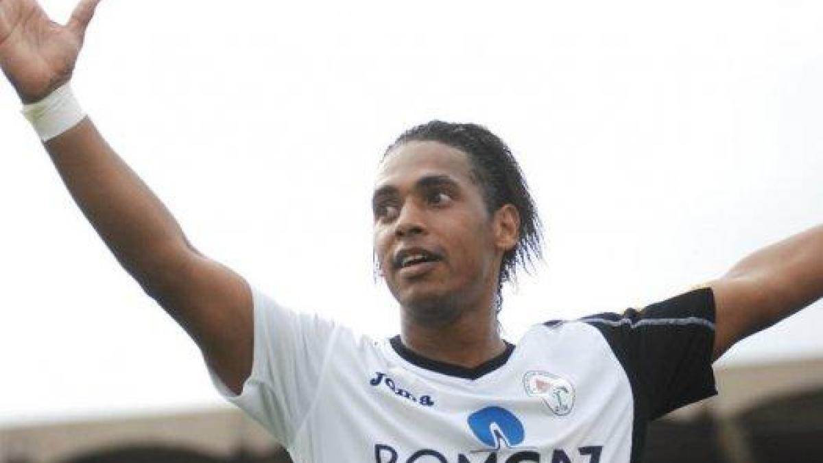 sportul gaz metan 0 1 eric aduce victoria mediasului din penalty