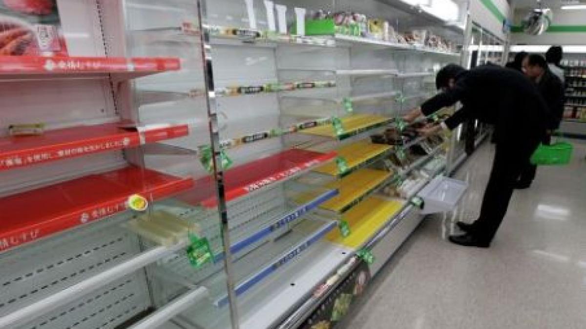 japonezii au golit magazinele de teama unui nou cutremur