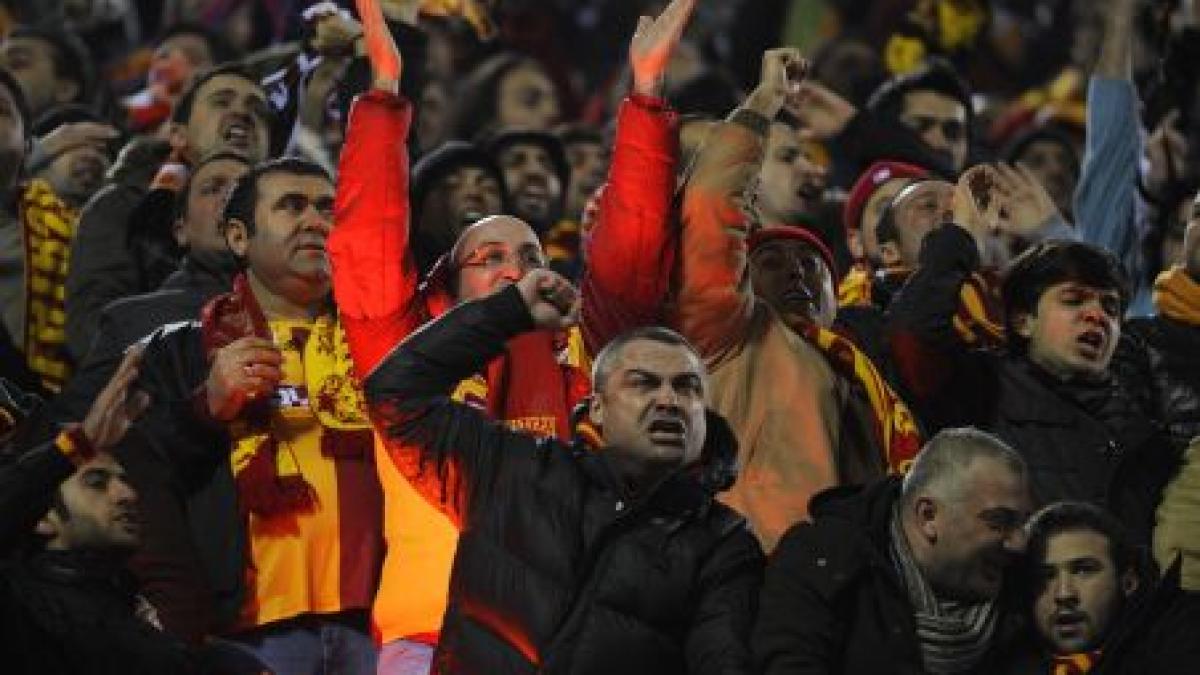 galatasaray intra in cartea recordurilor pentru scandarile de la derbiul cu fenerbahce