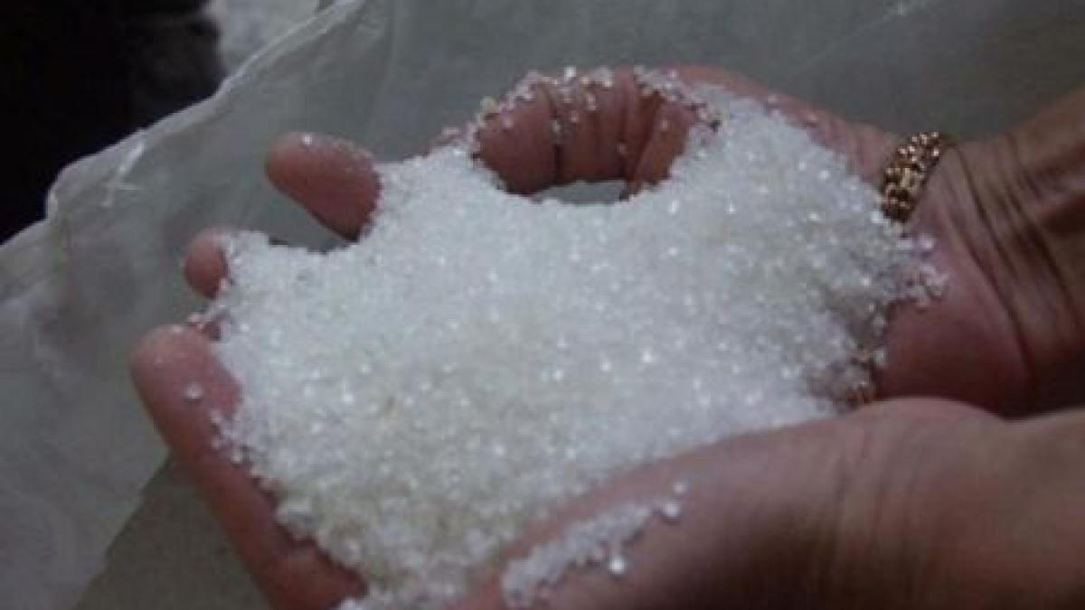 sute de oameni s au calcat in picioare pentru a cumpara zahar la 2 5 lei kilogramul