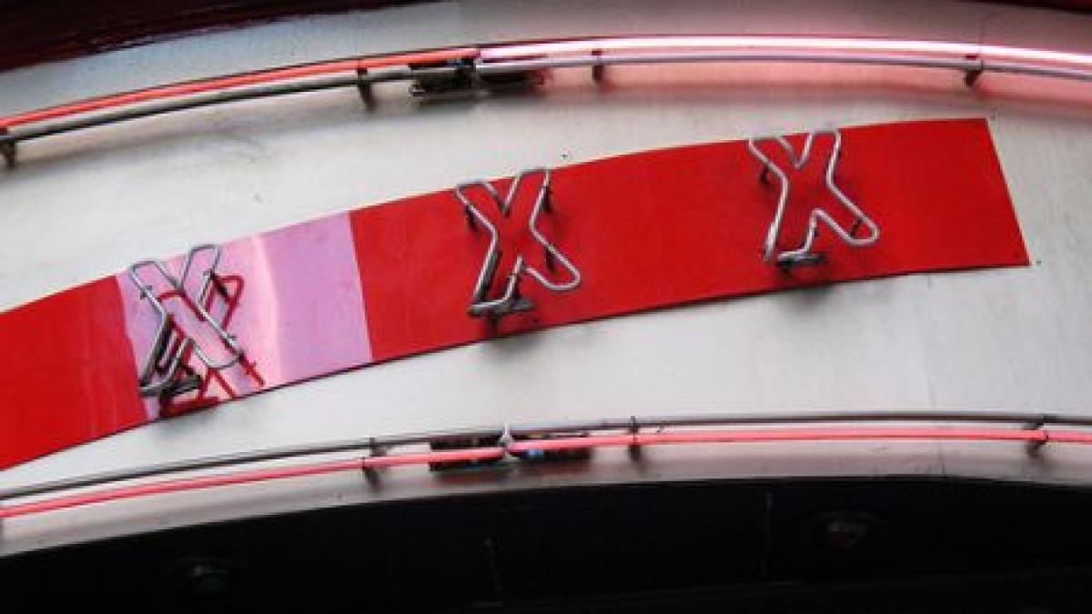 pornografia va avea domeniul propriu pe internet xxx