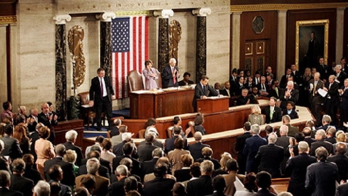 congresul american il critica pe obama pentru interventia in libia