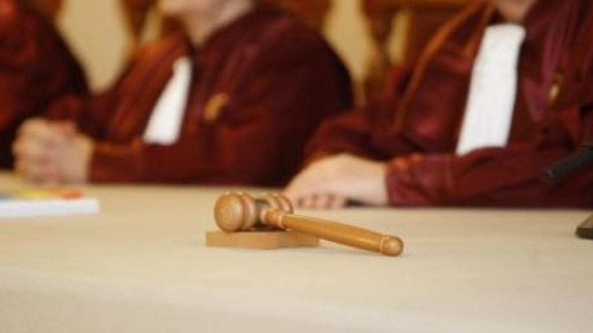 Codul Muncii este constituţional: Contestaţiile depuse de opoziţie, respinse de CC