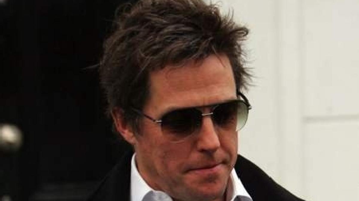 actorul hugh grant a ajuns la urgente din cauza unor probleme de sanatate