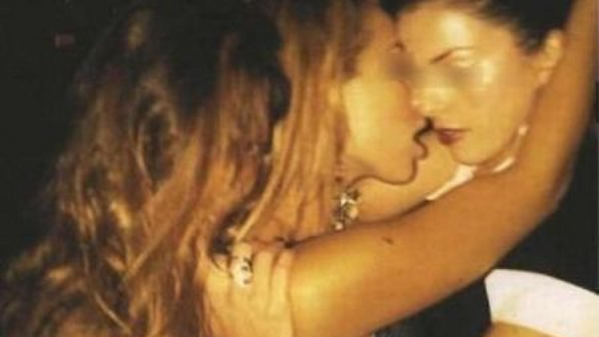 poze indecente de la petrecerile bunga bunga organizate de berlusconi