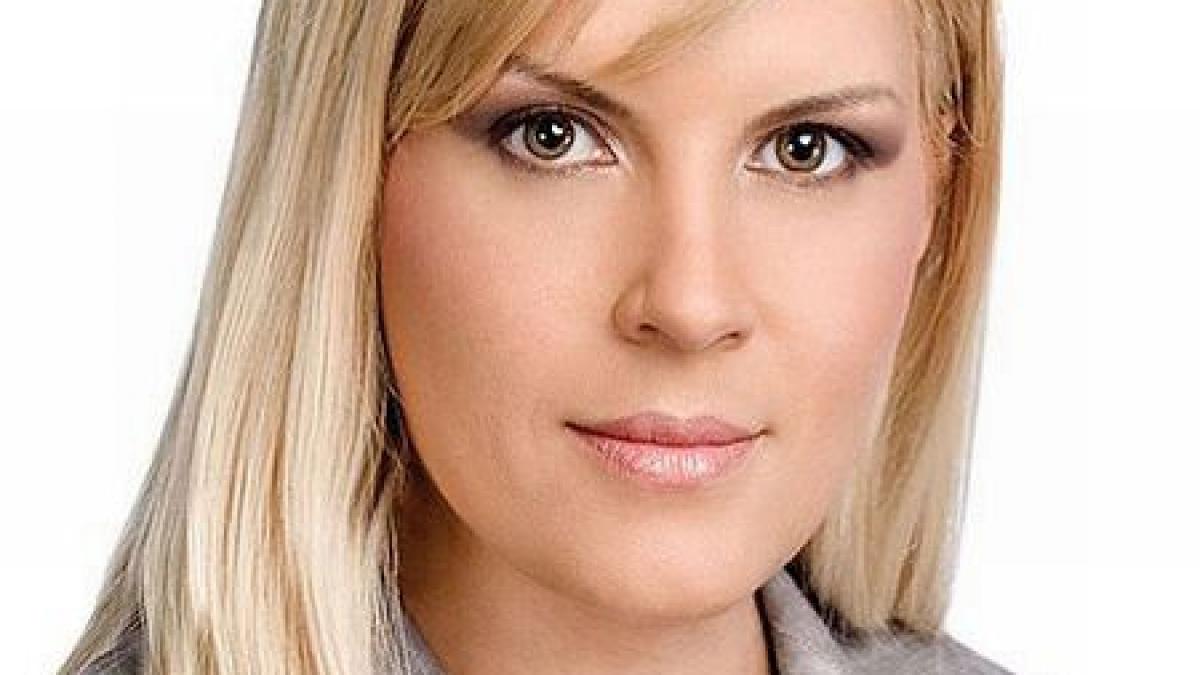 wikileaks udrea o neastamparata ministrul in romania barfa e sport national