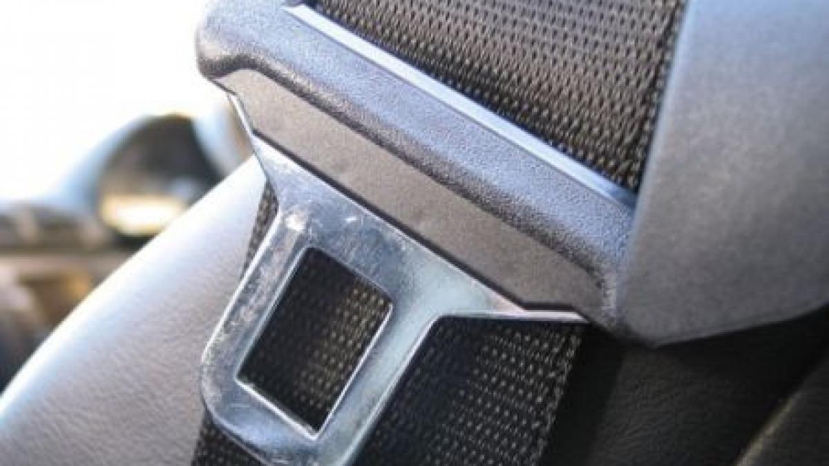 soferii care nu poarta centura de siguranta ar putea primi doar un avertisment