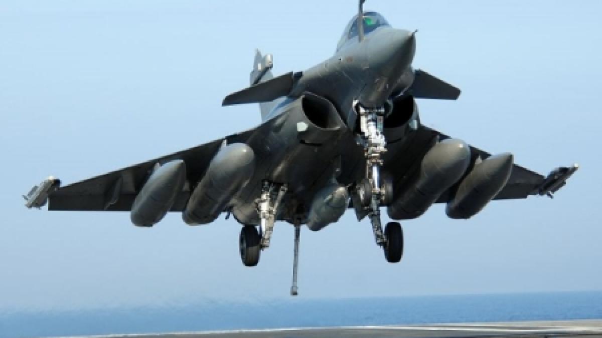 euobserver franta isi promoveaza avioanele de lupta rafale cu ajutorul conflictului din libia