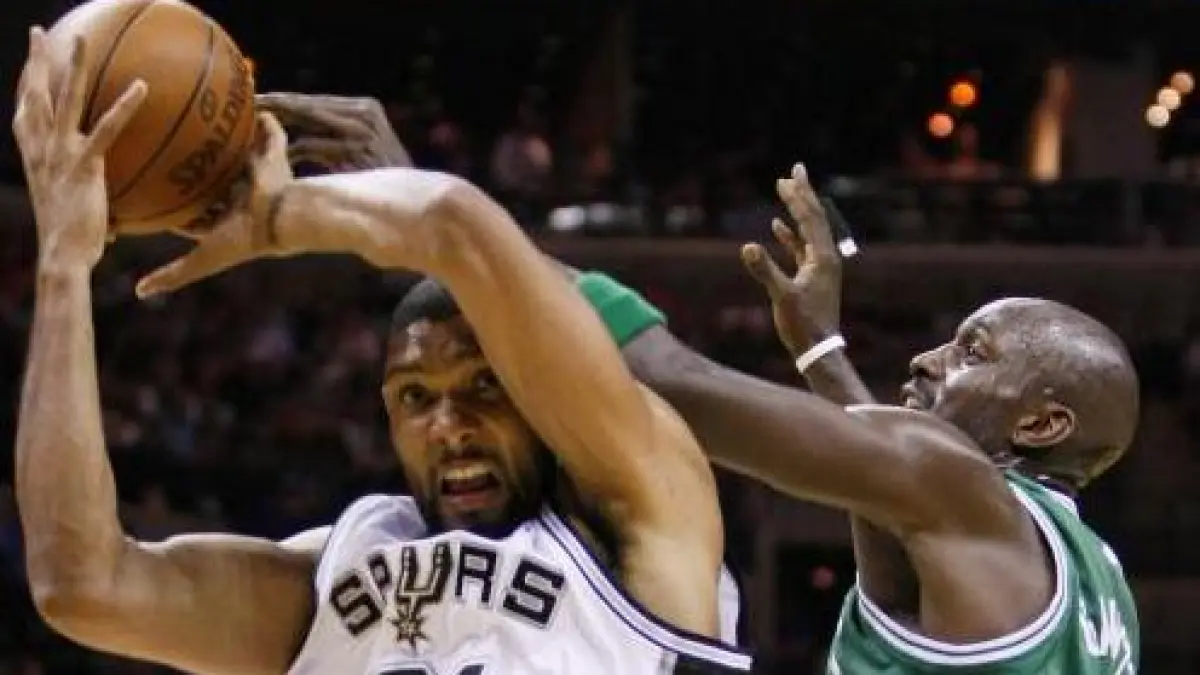 tim duncan a revenit pe teren dar san antonio a suferit a cincea infrangere consecutiva