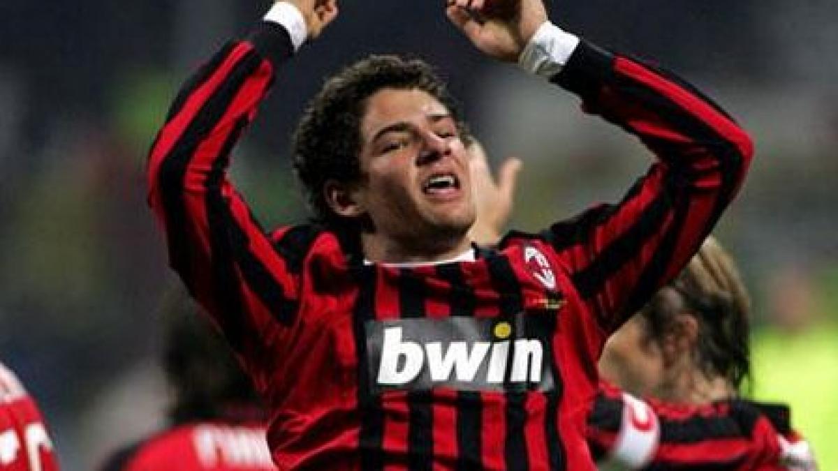 ac milan se apropie de titlu dupa 3 0 cu inter chivu eliminat