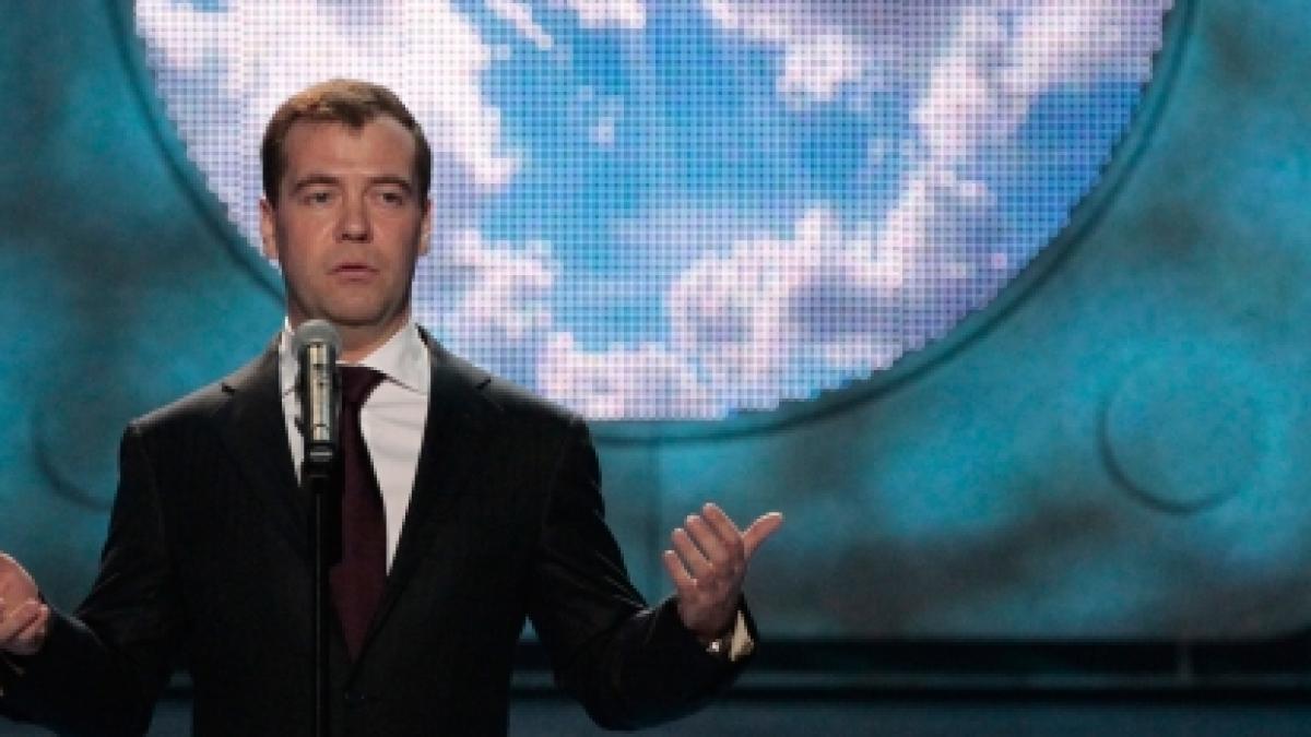 rusia ministrii si oficialii guvernamentali trebuie sa renunte la functiile de conducere din