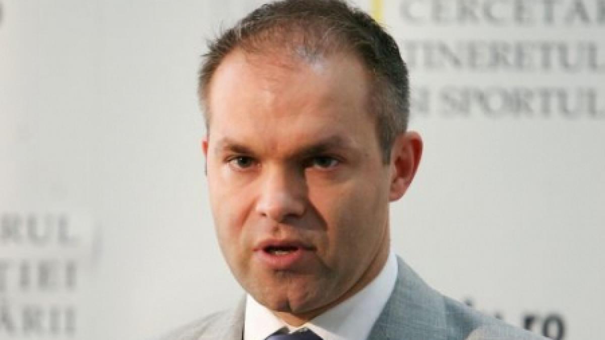 curtea de casatie admite recursul in cazul legii salariilor din invatamant