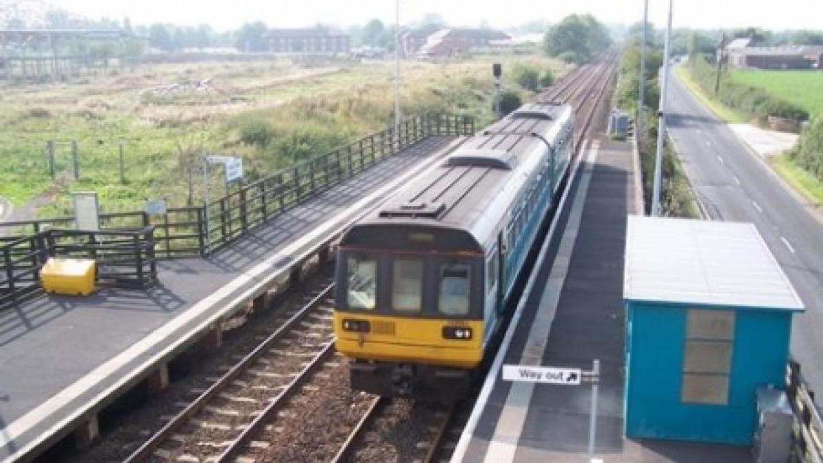 flash mob ratat doar sase oameni s au strans iar organizatorii nu au mai venit