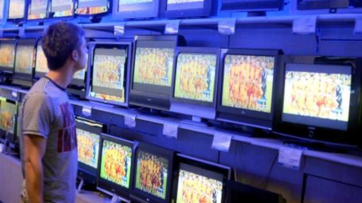 studiu romanii ies din criza cumpara mai mult si vor sa se distreze