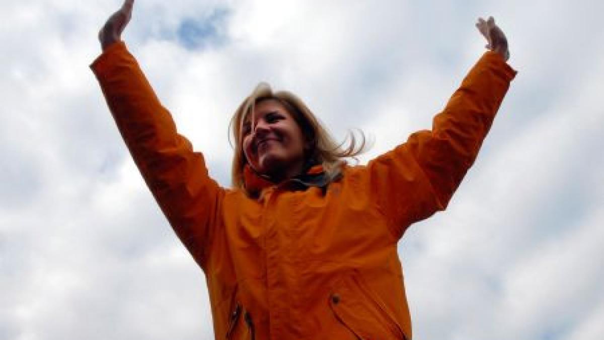 elena basescu o lauda pe elena udrea intr o interventie balbaita in parlamentul european