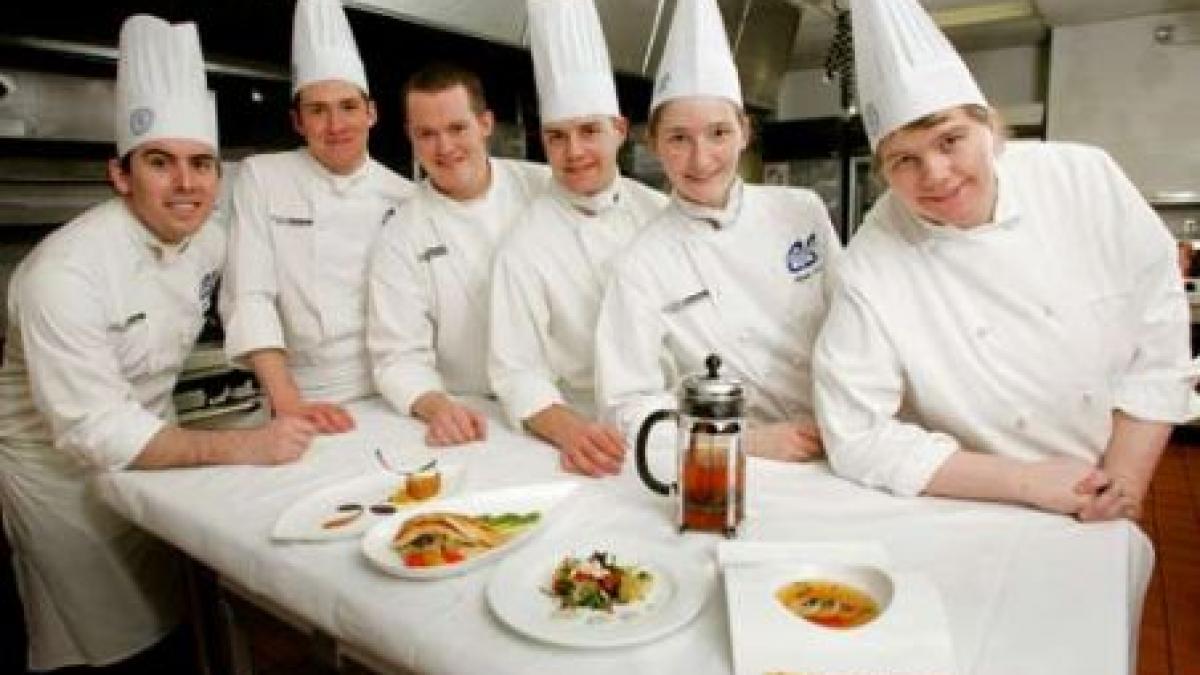 multe joburi sezoniere pe site urile de specialitate vezi ce meserii sunt cele mai cautate