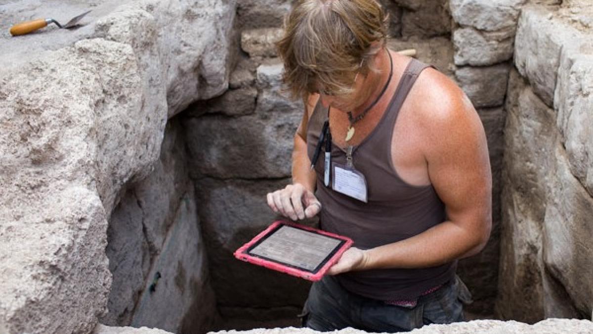 ipad ul folosit de arheologii americani la situl din pompei
