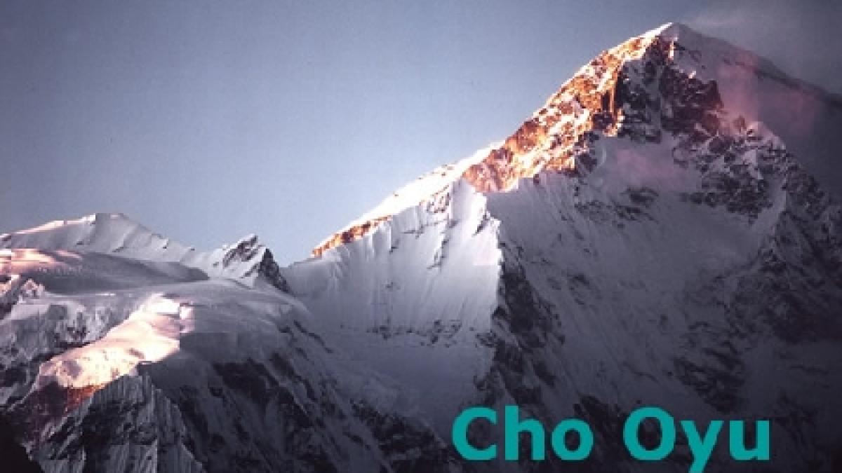 patru alpinisti romani vor sa cucereasca al saselea varf ca inaltime din lume