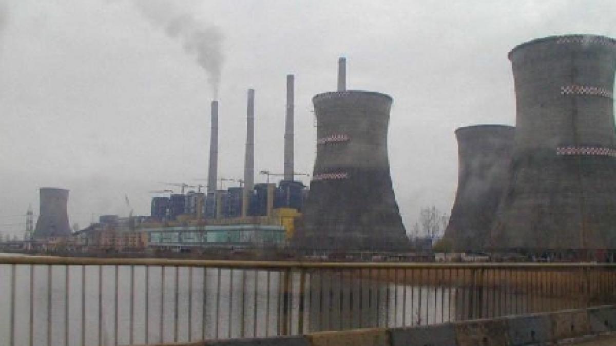 complexul energetic de la rovinari amendat cu 50 000 de lei pentru poluare cu zgura