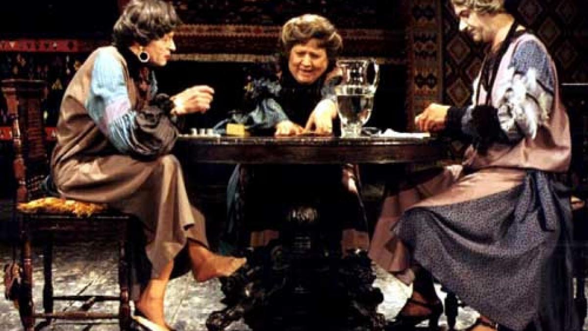 gaitele si marchizul de sade cateva din propunerile teatrului odeon pentru prima saptamana dupa