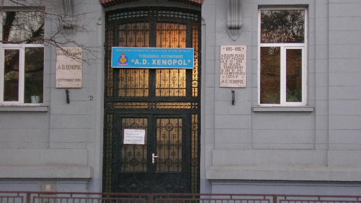 incendiu la liceul a d xenopol elevii au fost evacuati