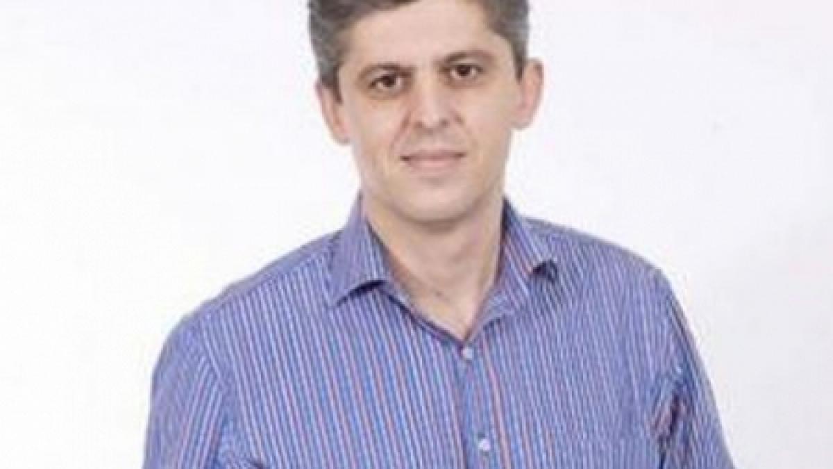 blaga il trimite pe talmacean la dansez pentru tine udrea il compara cu obama