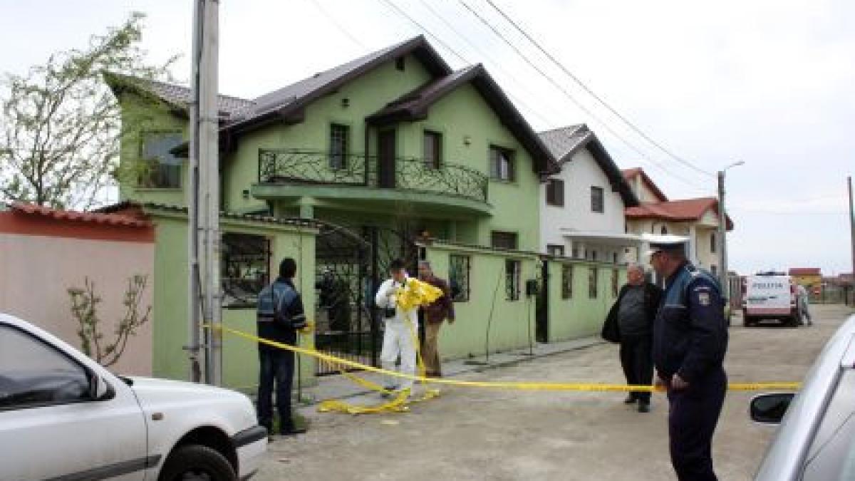 marturii socante ale vecinilor fostului politist care si a impuscat sotia si fiica