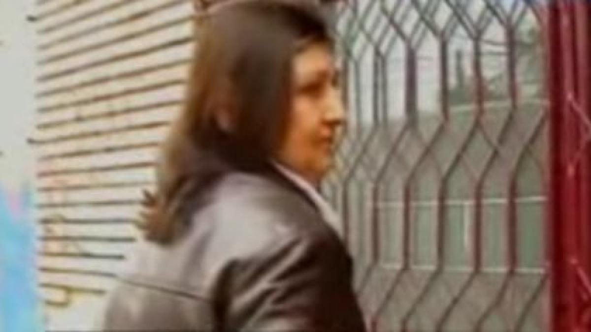 mama monicai columbeanu si a vizitat nepoata mama monicai columbeanu si a vizitat nepoata