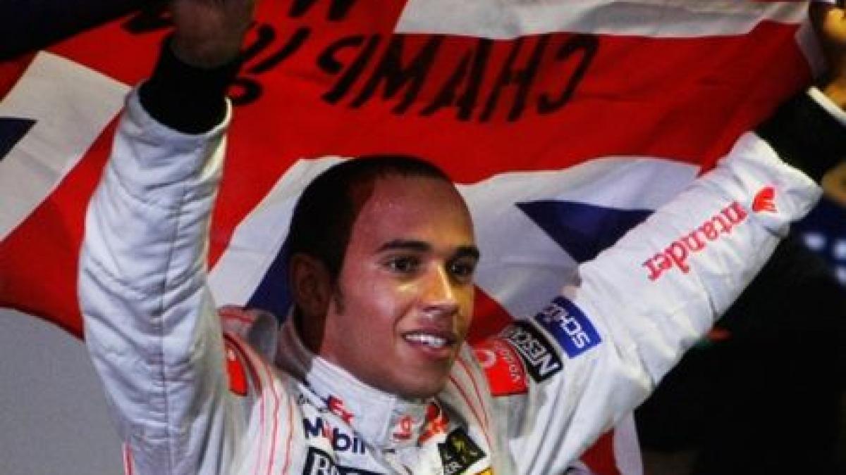 lewis hamilton a castigat marele premiu de formula 1 al chinei