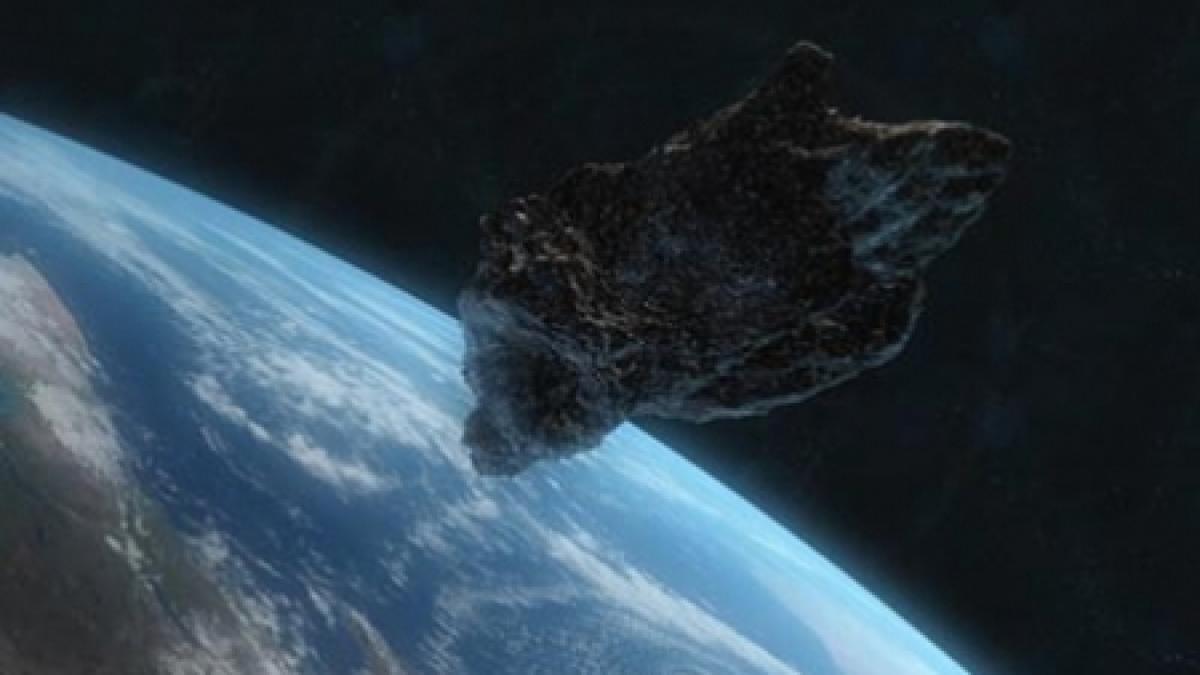 un astronom amator a filmat un asteroid care a trecut aproape de pamant