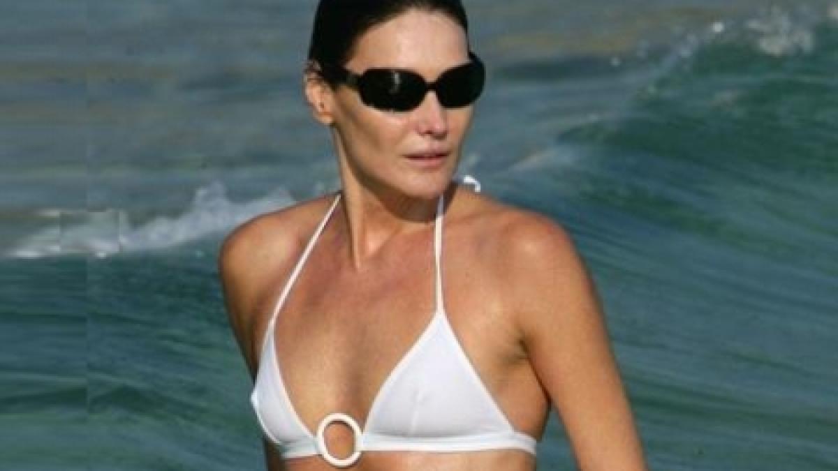 carla bruni crede ca joaca un rol important in politica externa a frantei